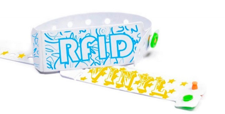 Vinyl wristband with RFID tag